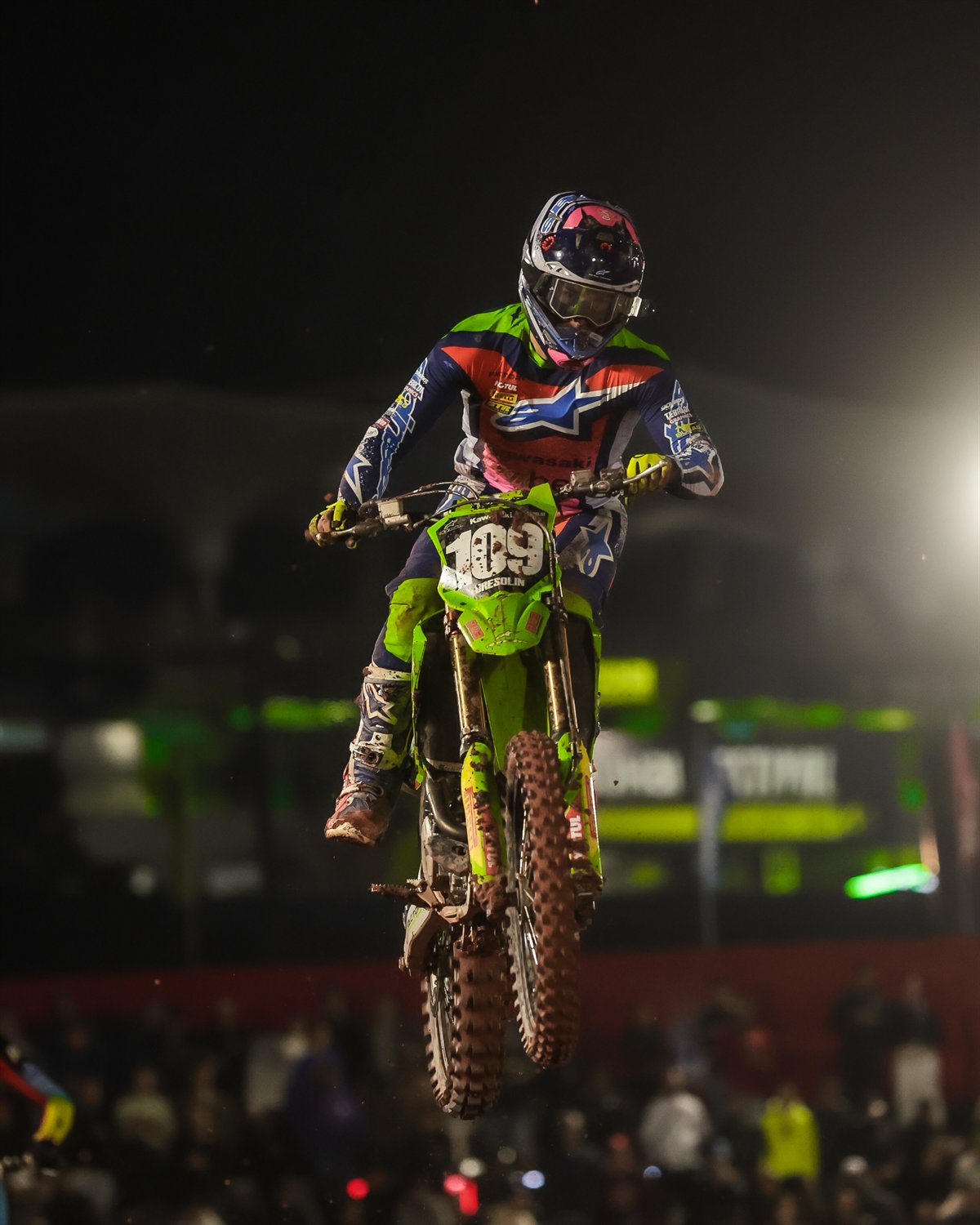 Guilherme Bresolin em ação durante uma prova de motocross